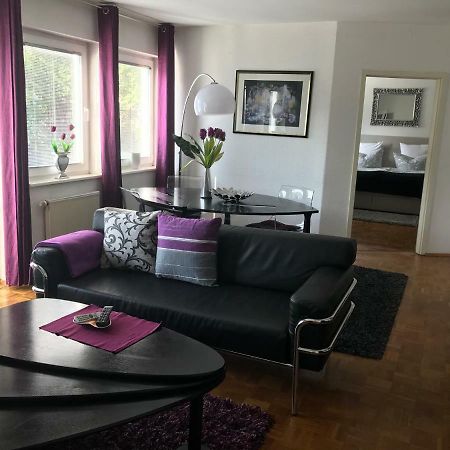 Apartmenthaus Zentrum Komfort Apartments Mit Minikuchen Verschiedener Grossen 카셀 외부 사진