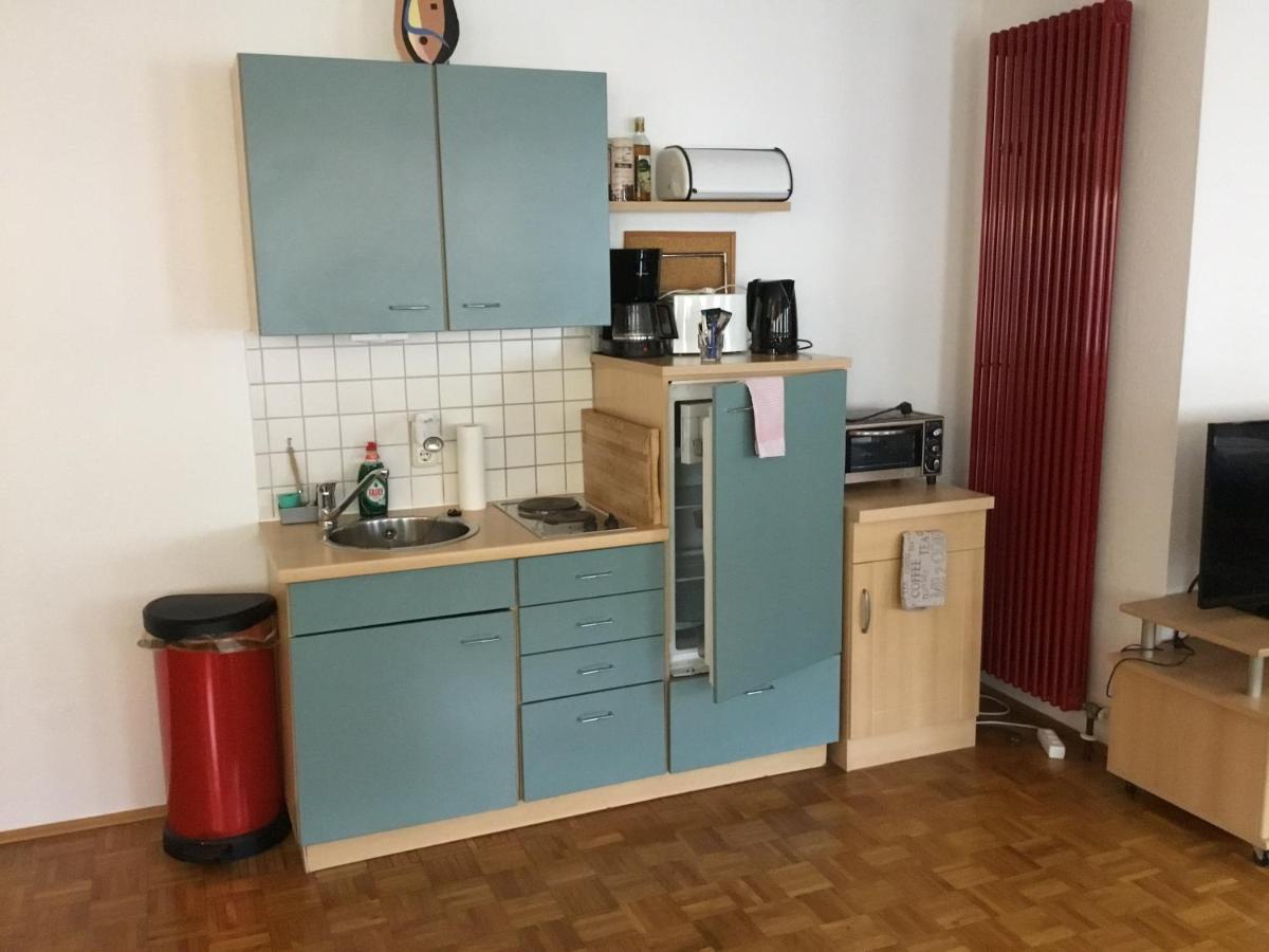 Apartmenthaus Zentrum Komfort Apartments Mit Minikuchen Verschiedener Grossen 카셀 외부 사진
