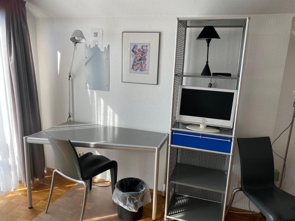 Apartmenthaus Zentrum Komfort Apartments Mit Minikuchen Verschiedener Grossen 카셀 외부 사진