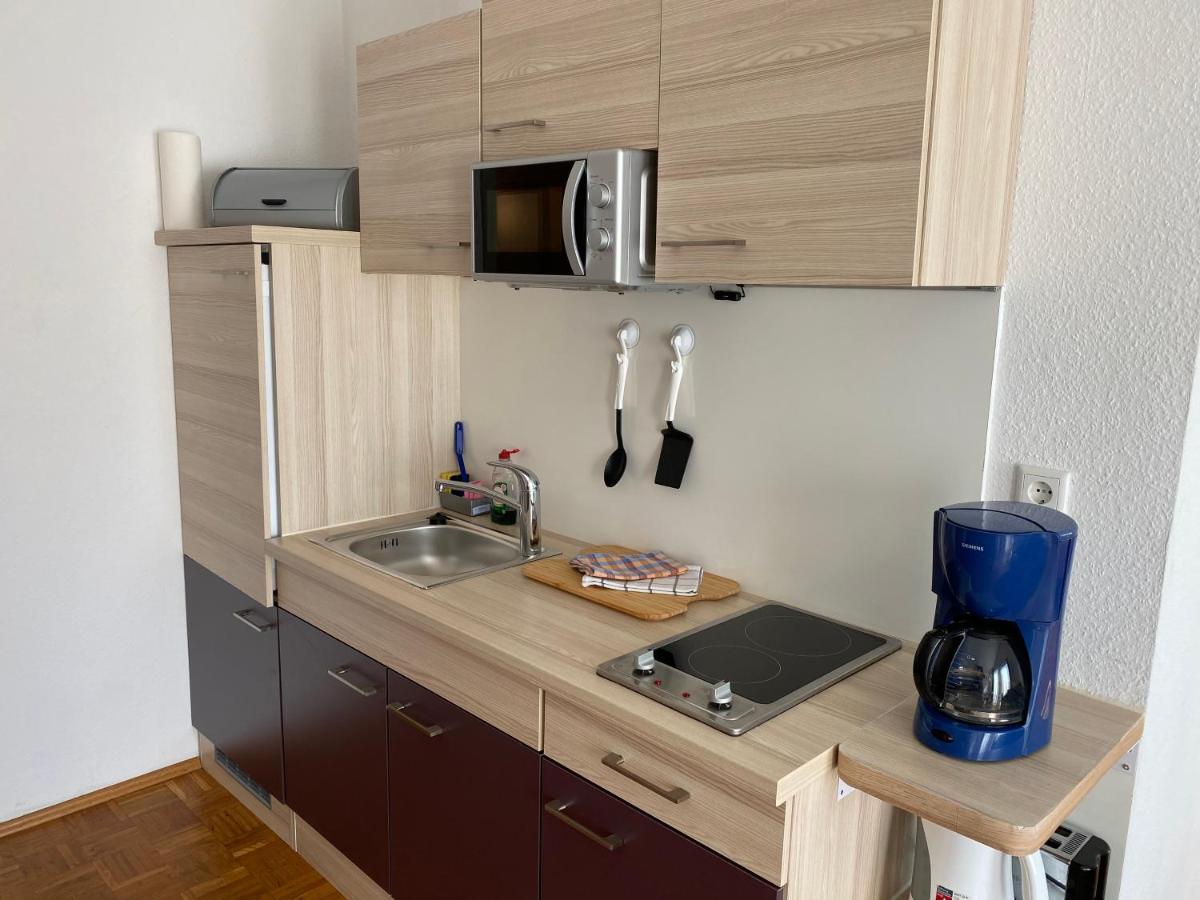 Apartmenthaus Zentrum Komfort Apartments Mit Minikuchen Verschiedener Grossen 카셀 외부 사진