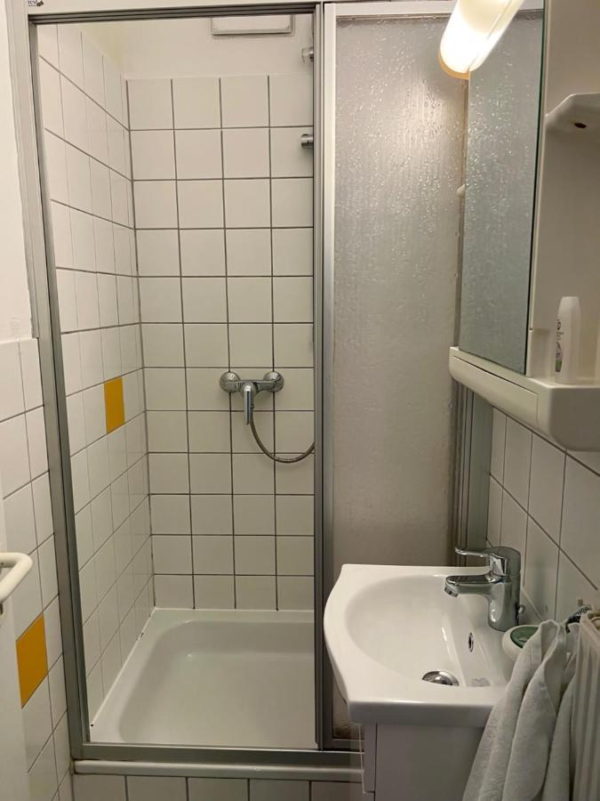 Apartmenthaus Zentrum Komfort Apartments Mit Minikuchen Verschiedener Grossen 카셀 외부 사진