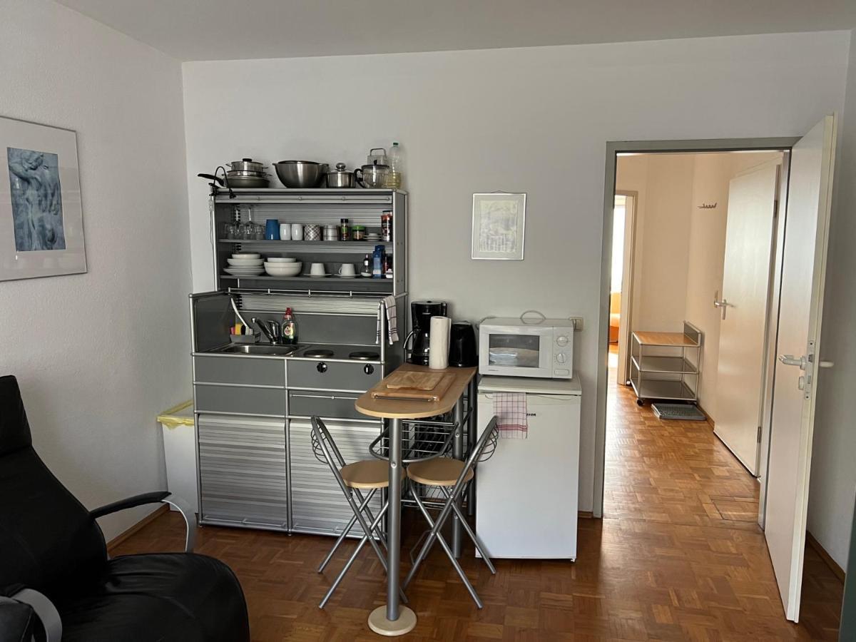 Apartmenthaus Zentrum Komfort Apartments Mit Minikuchen Verschiedener Grossen 카셀 외부 사진