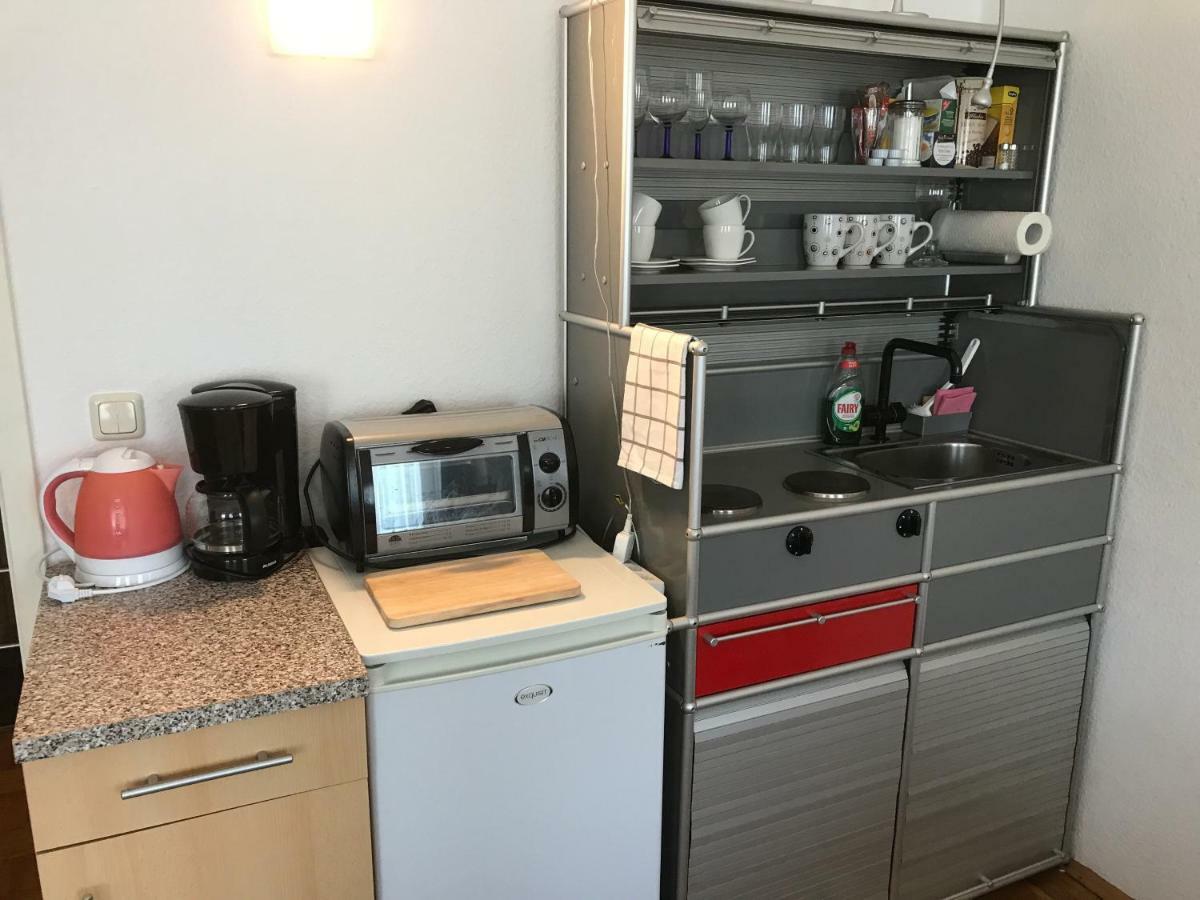 Apartmenthaus Zentrum Komfort Apartments Mit Minikuchen Verschiedener Grossen 카셀 외부 사진