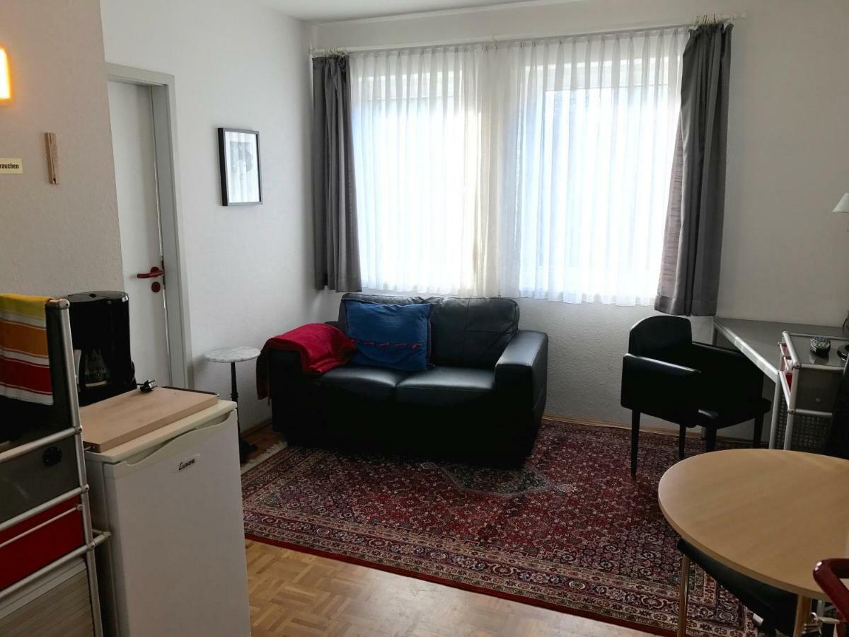Apartmenthaus Zentrum Komfort Apartments Mit Minikuchen Verschiedener Grossen 카셀 외부 사진