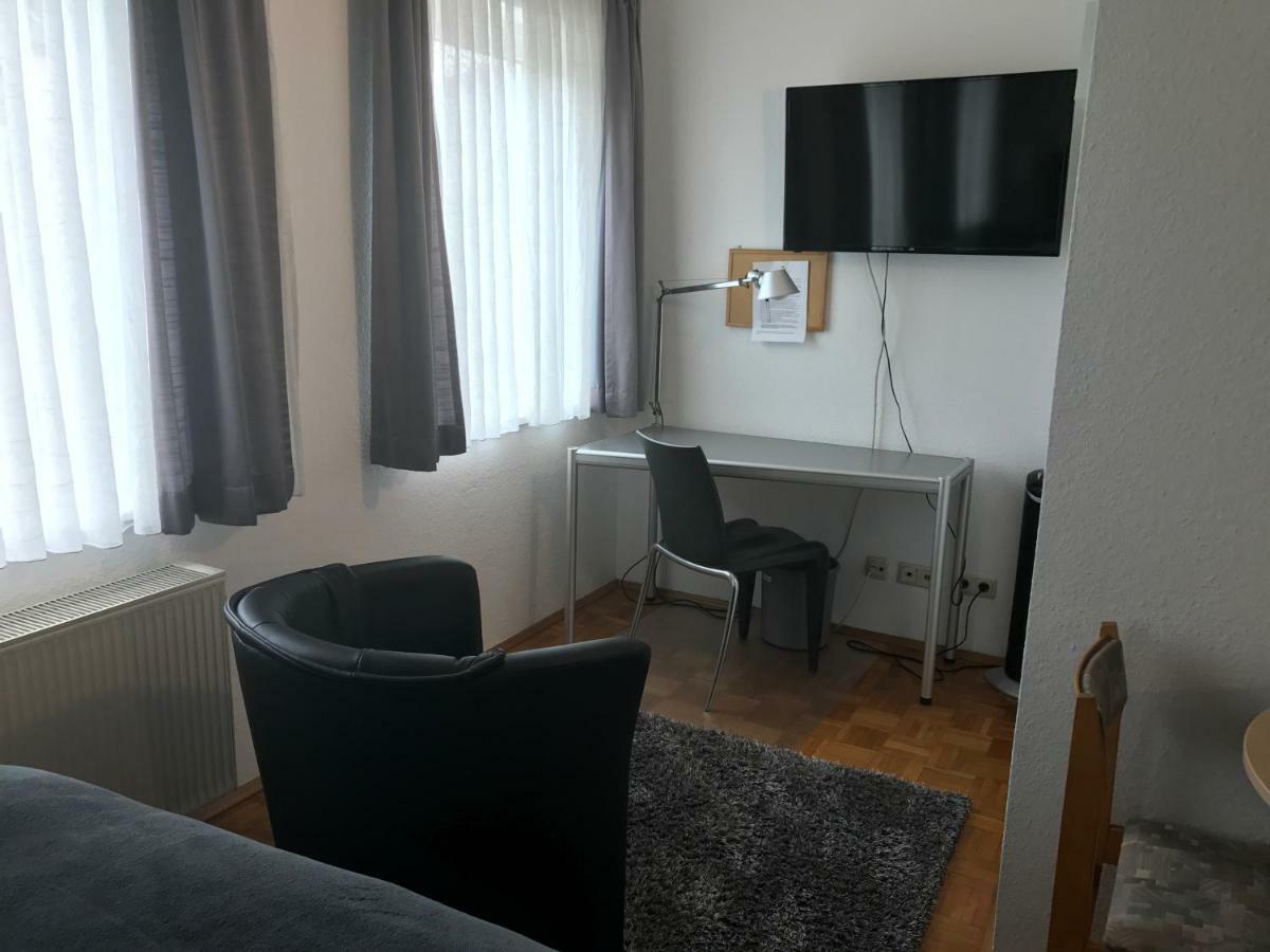 Apartmenthaus Zentrum Komfort Apartments Mit Minikuchen Verschiedener Grossen 카셀 외부 사진