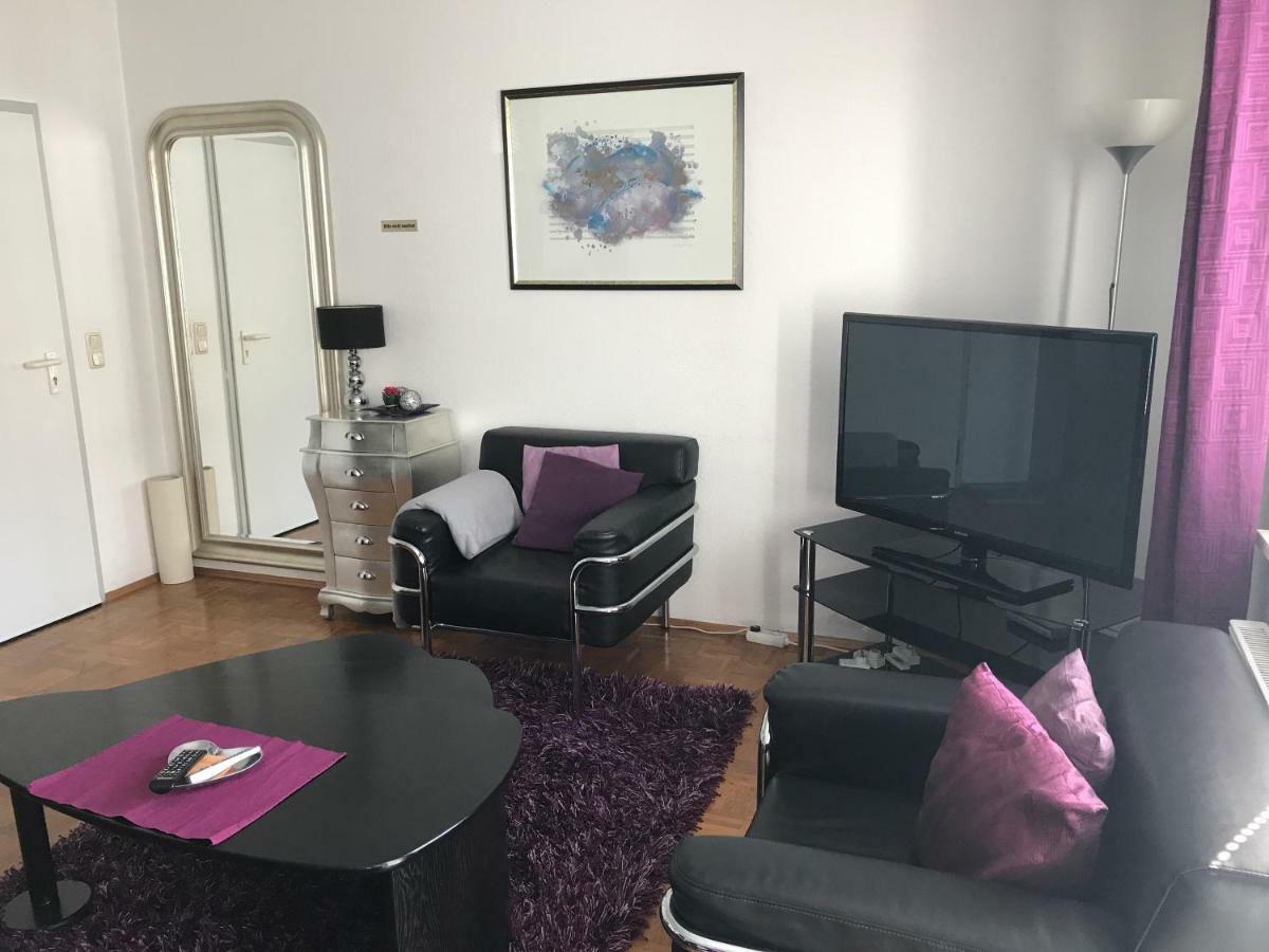 Apartmenthaus Zentrum Komfort Apartments Mit Minikuchen Verschiedener Grossen 카셀 외부 사진