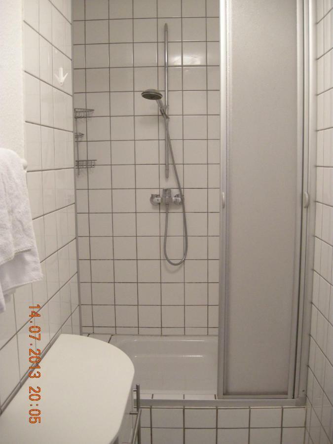 Apartmenthaus Zentrum Komfort Apartments Mit Minikuchen Verschiedener Grossen 카셀 외부 사진