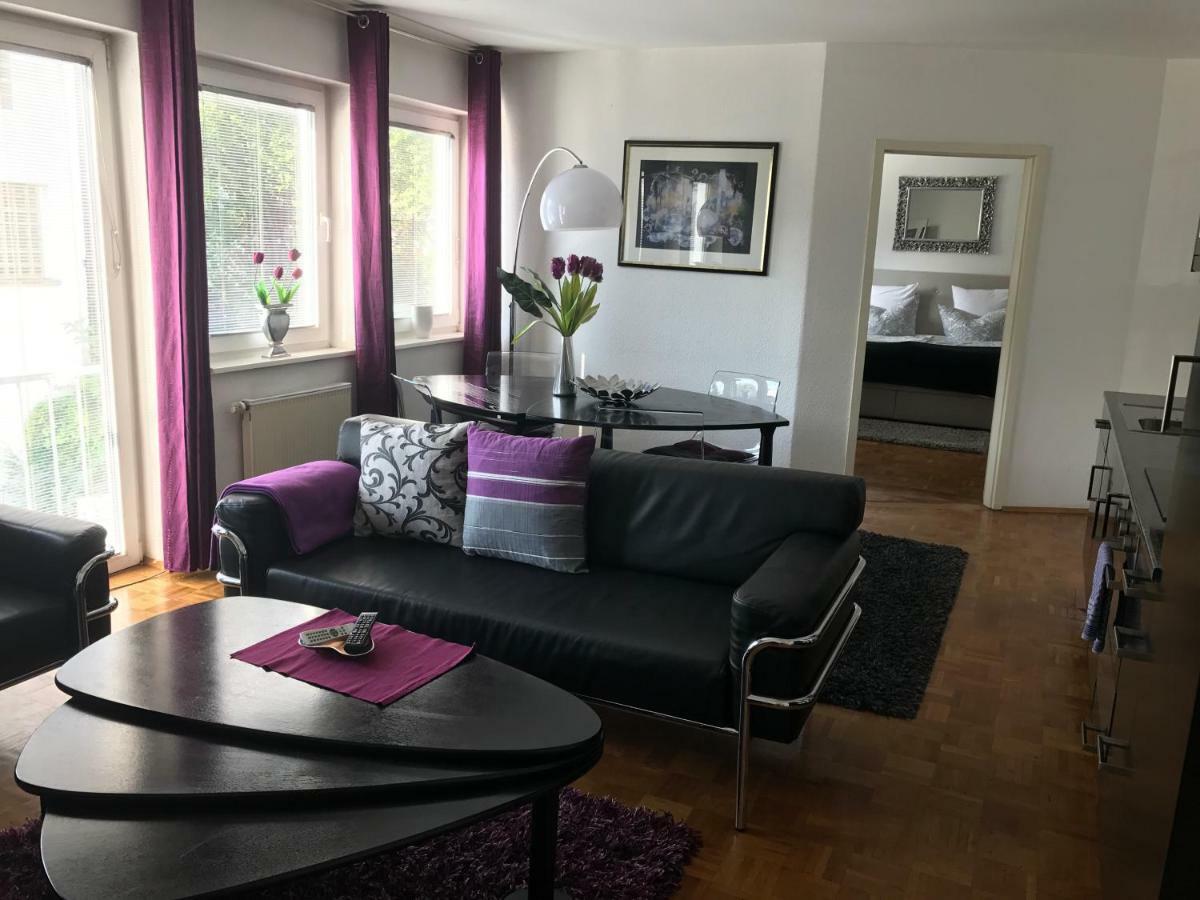 Apartmenthaus Zentrum Komfort Apartments Mit Minikuchen Verschiedener Grossen 카셀 외부 사진